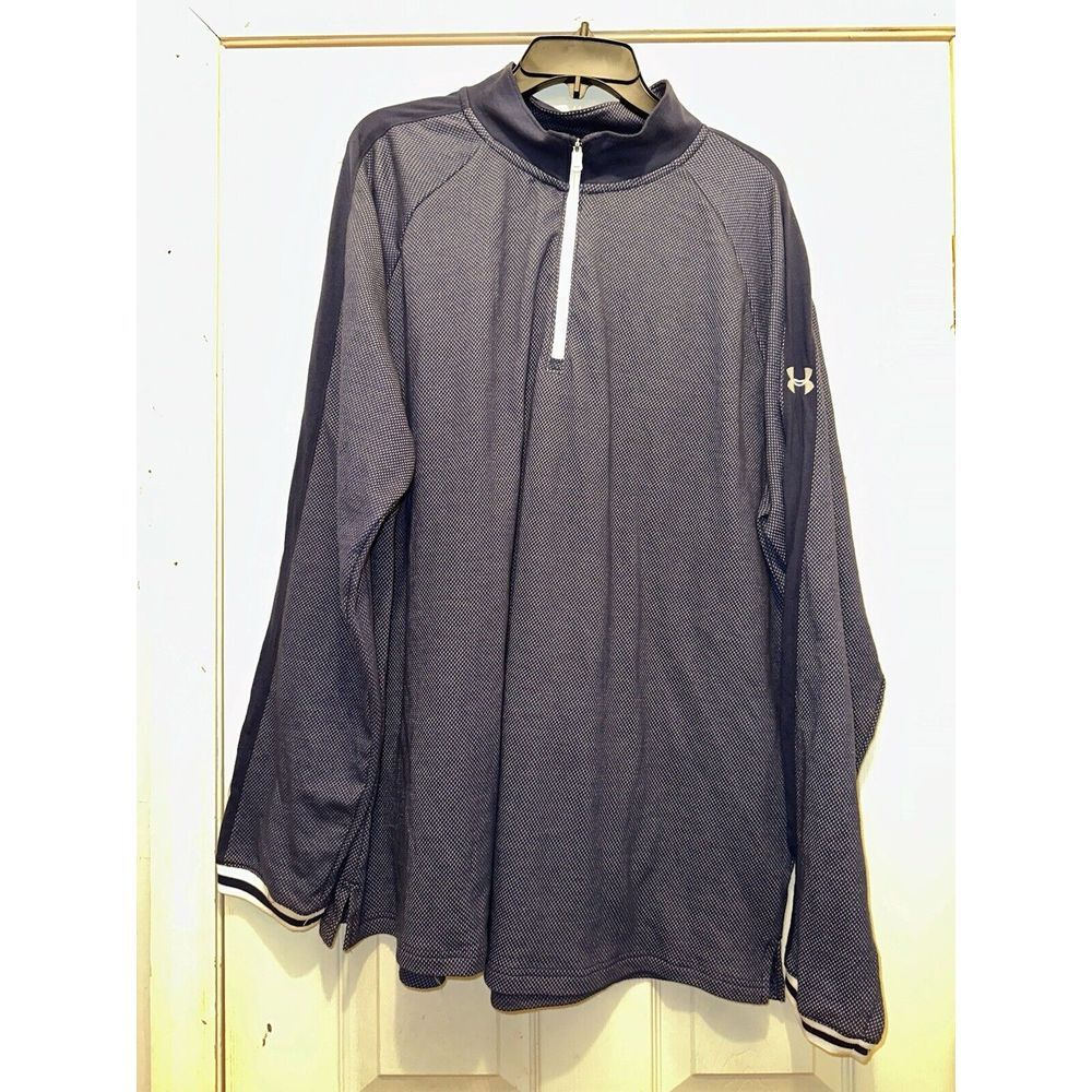 Under Armout Navy With White Trim Lightweight Quarter Zip Pullover Size‎ Large